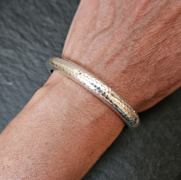 John Hardy JAI hammered sterling silver cuff bracelet - Picture 6 of 9